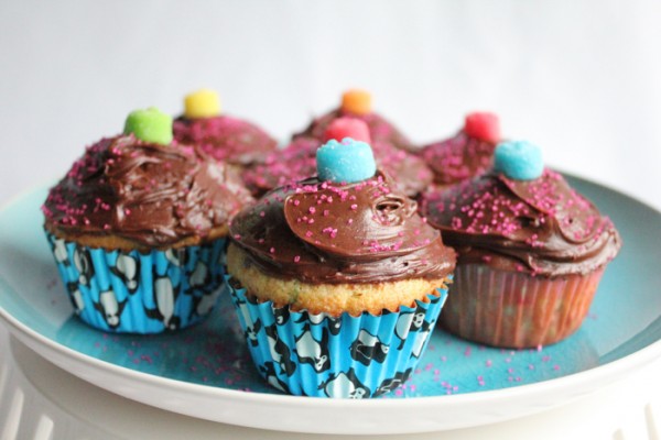 Candy Shop Cupcakes main | HipFoodieMom.com
