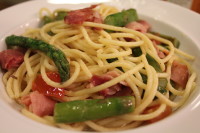 Spaghetti with Asparagus, Smoked Mozzarella and Prosciutto