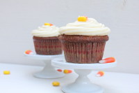 Carrot Cake Cupcakes with Cream Cheese Frosting