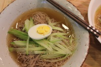 Korean Food: Mul Naeng Myun (Cold Noodles)