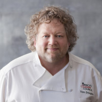 Meeting Chef Tom Douglas at Macy’s Downtown Seattle on 11/7