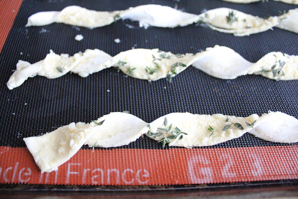 So easy to make!! Parmesan Crisp Twirls with Thyme! Serve these at your next brunch!