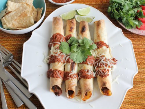 SPICY CHOCOLATE サイン入り 販促ポスター B2 みちょぱ Slow Cooked Pork Taquitos with Chocolate Mole + A Theo Chocolate