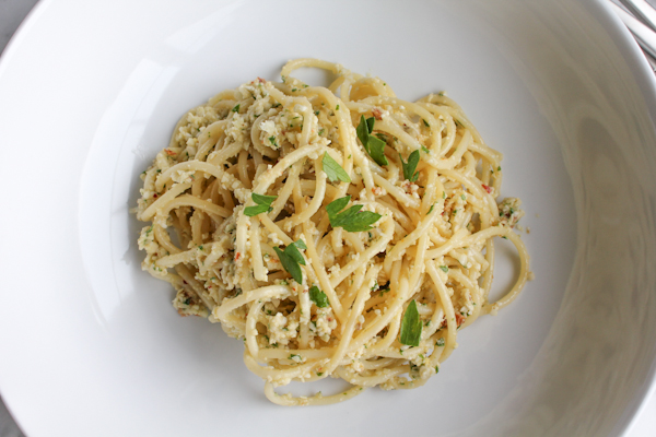 Cauliflower Pesto upclose | HipFoodieMom.com