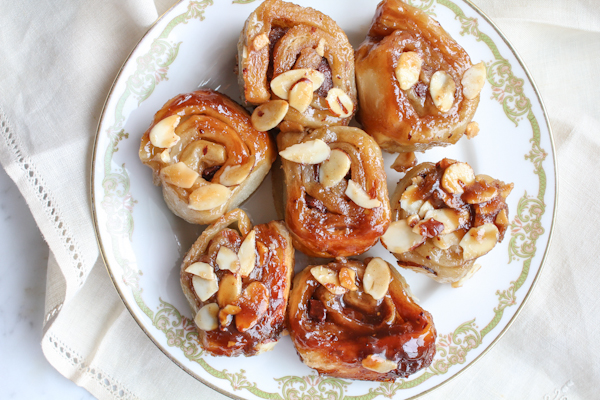 Cheater Sticky Buns_2 | HipFoodieMom.com