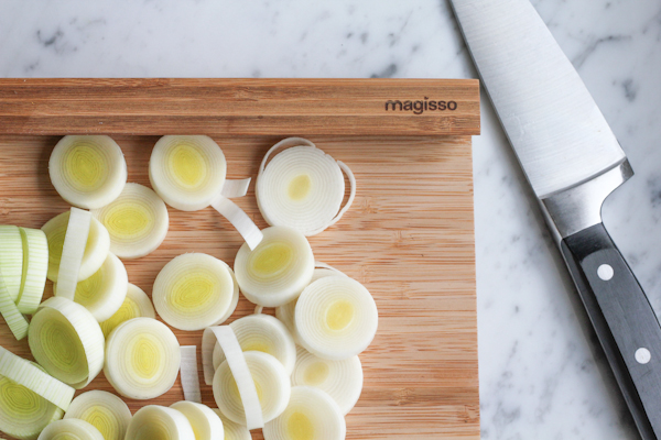 Bamboo Cutting Board | HipFoodieMom.com