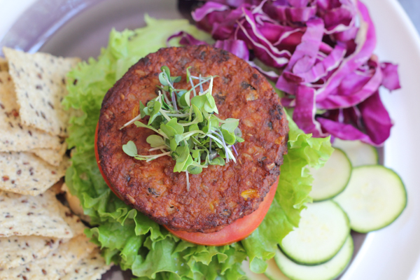 MorningStar Farms Spicy Black Bean Burger by Hip Foodie Mom