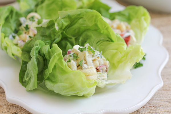 Mac and Cheese Lettuce Cups by Hip Foodie Mom