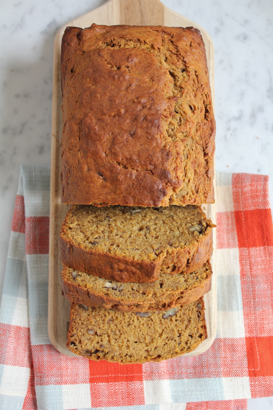 The Pumpkin Banana Bread You Have To Try!!! Banana bread with a hint of pumpkin, cinnamon, ginger, nutmeg and cloves! This might become your favorite bread to bake in the fall! So delicious!