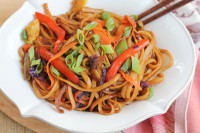 bowl of vegetable lo mein