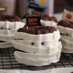 Chocolate Cinnamon Mini Mummy Bundt Cakes