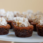 Mini Pumpkin Pie Gingersnap Cookie Cups