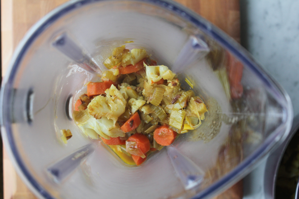 Get this delicious and easy-to-follow blender Curried Carrot Cauliflower Soup recipe. Filled with vegetables, this soup is flavorful, filling and healthy.