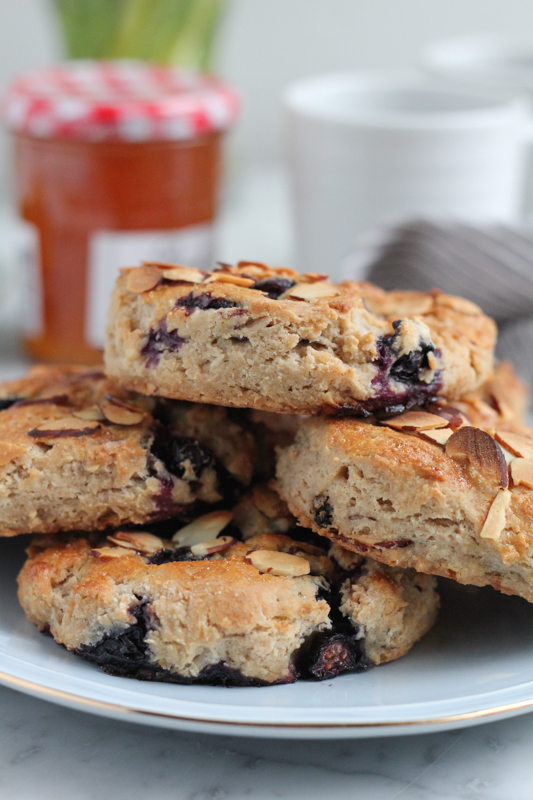 Delicious Gluten Free Blueberry Lemon Scones! So good you'd never guess these are gluten-free!! Plus enter to win Gluten Free 1 to 1 Baking Flour from @bobsredmill #glutenfree #glutenfreebaking #scones