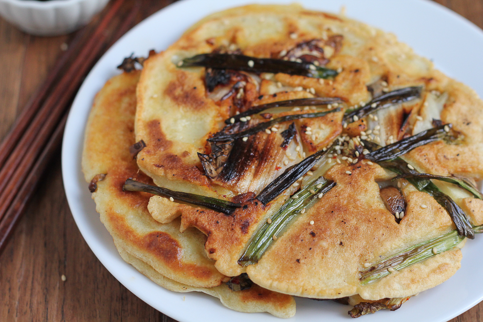 korean kimchi scallion pancakes