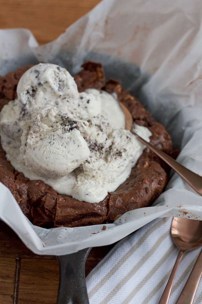 Slow Cooker Brownies + A Giveaway! • Hip Foodie Mom