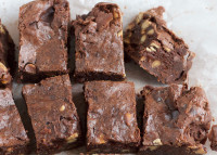 Slow Cooker Brownies + A Giveaway!