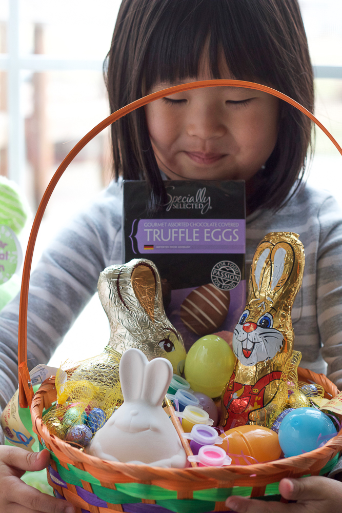 Easter Basket of Goodies! Pick up all of your Easter essentials at your local ALDI and everything you need to make some great Easter baskets. These are great for kids of all ages!