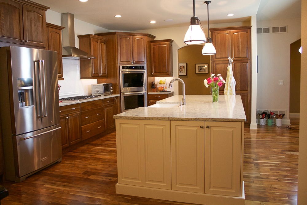 My New Kitchen + A Video! Here's a full, in-depth look at my new kitchen, complete with links to find all of the major appliances, which quartz countertop I got, my pendant lighting and more!