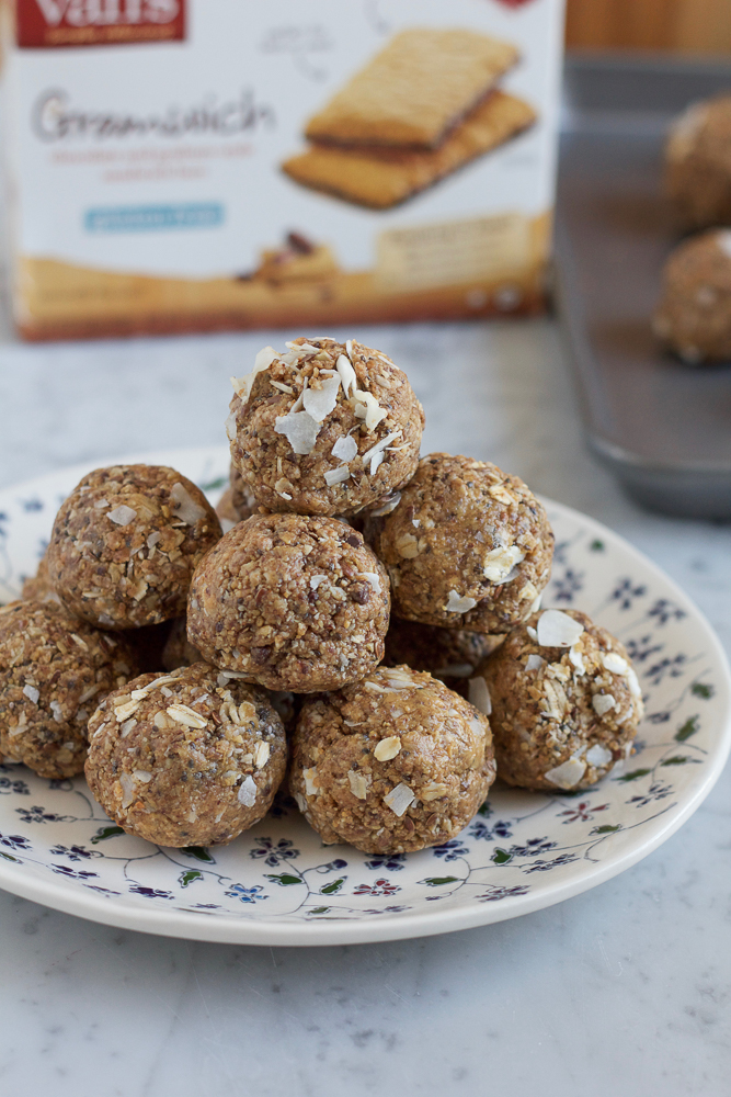 Protein Rich Energy Bites packed with a combination of almond butter and peanut butter, chia seeds, flaxseeds and more! So easy to make and great for snacking, you have to give this recipe a try!