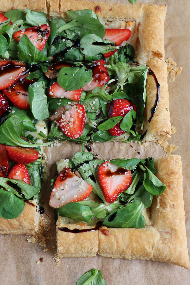 Healthy Weekly Meal Plan 7.16.16! A healthy weekly meal plan featuring Peach Caprese Quesadillas, healthy Creamy Corn Chowder, Lemon Garlic Shrimp and more!