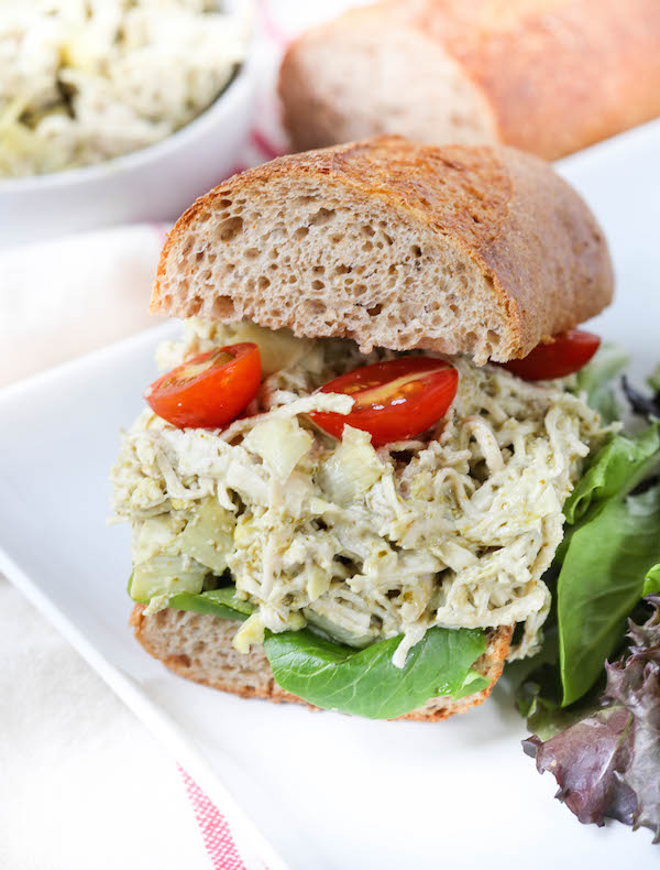Healthy Weekly Meal Plan 8.6.16! A healthy weekly meal plan featuring an Artichoke and Pesto Chicken Salad, Grilled Peach Crostini with Arugula, Prosciutto, and Goat Cheese, Easy Roasted Tomato Garlic Pasta and more!