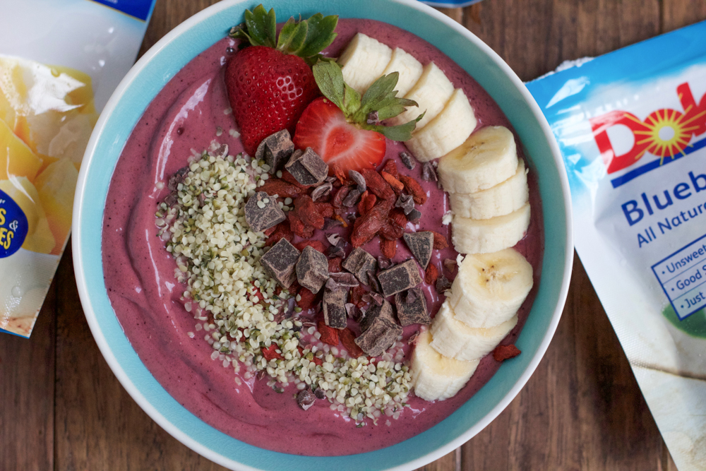 berry acai smoothie bowls