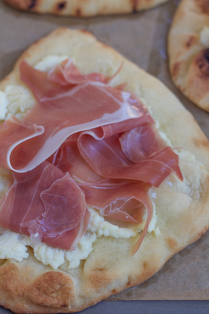Prosciutto Arugula Flatbread Pizza