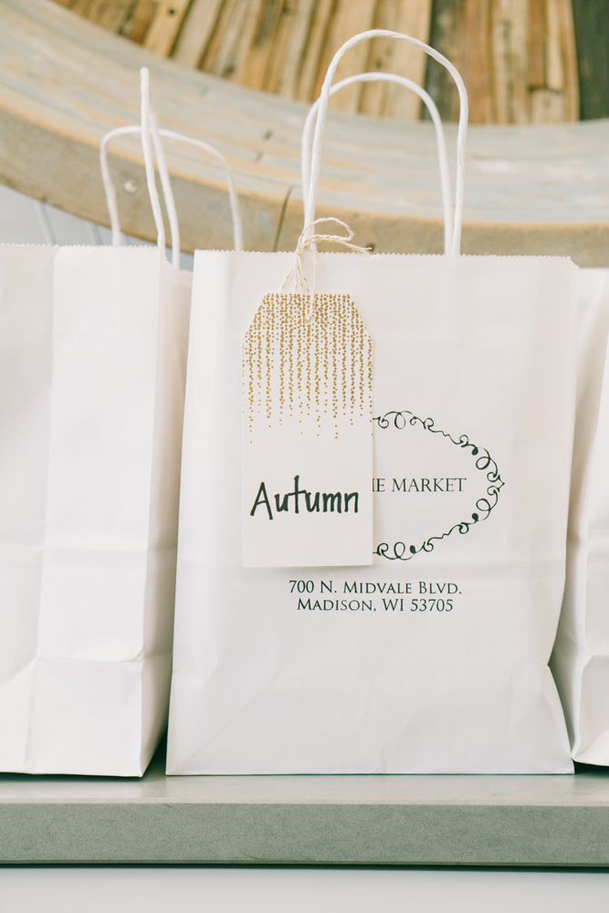 Brunch at The Home Market in Madison, Wisconsin! Featuring some of the BEST bakeries, businesses and shops in town! Dough Baby Bakery, Bloom Bake Shop, Jack and Ella Paper and Buttercup Beauty to name a few!