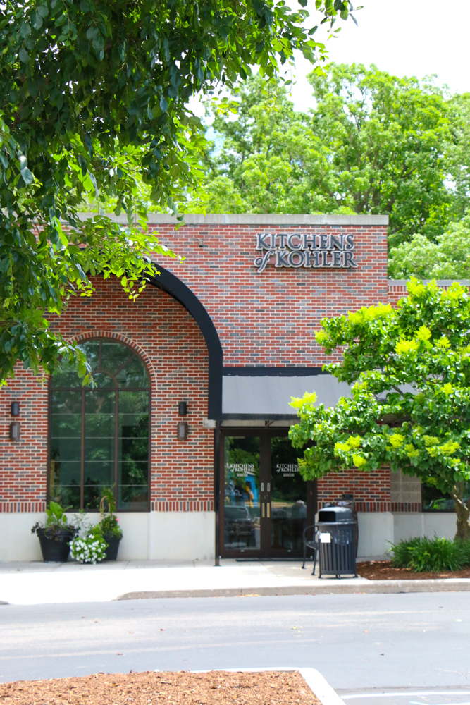 Our Summer Getaway to Kohler, Wisconsin! If you're looking to travel to the Midwest, you've got to check out Destination Kohler! It's a great getaway for the entire family!