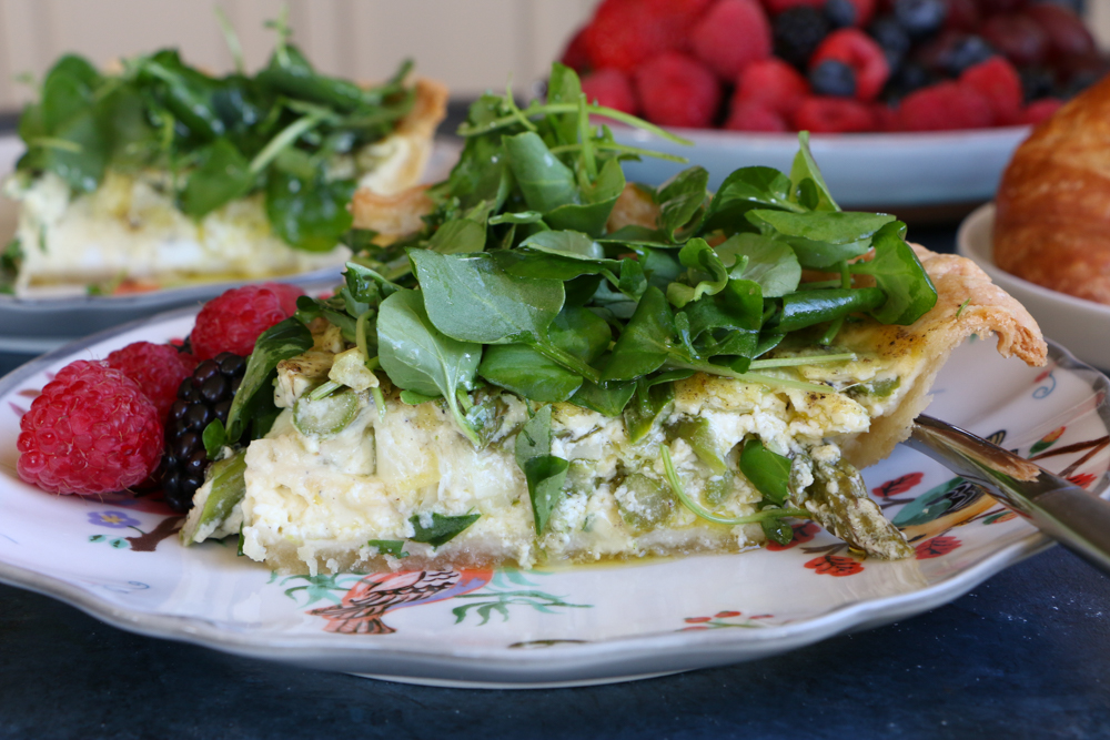 A delicious and flavorful asparagus and leek quiche made with an all butter pie dough! This is the perfect brunch to make for mom on Mother&rsquo;s Day!