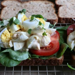 Egg Salad sandwich made with Brownberry Organic 22 Grains & Seeds Bread!! This bread has flaxseed, chia and ancient grains, we love it! 