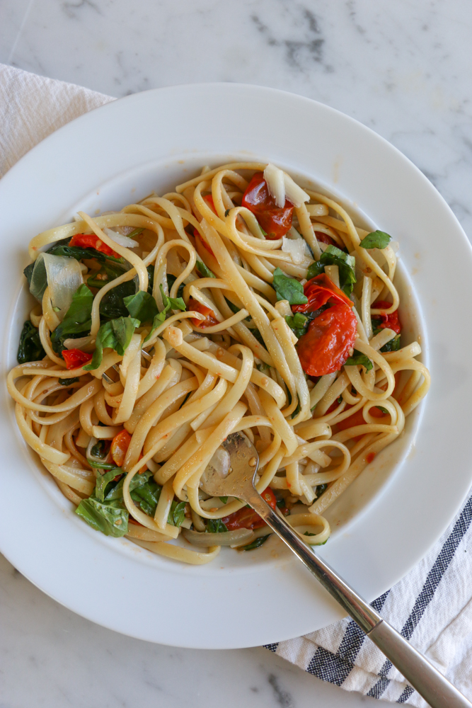 easy weeknight pasta + people magazine