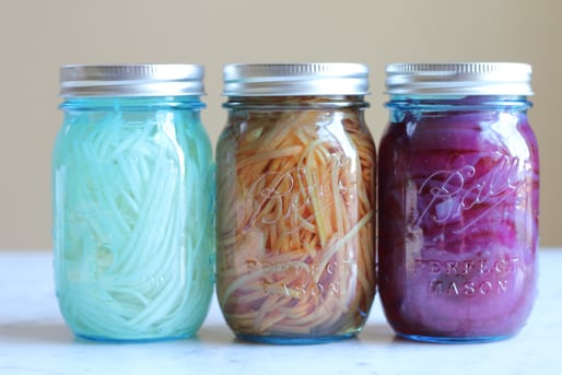 How To Quick Pickle Vegetables! Crunchy, tangy and just something special. Learn how to quick pickle your favorite vegetables like cauliflower, carrots, radishes and cucumbers!