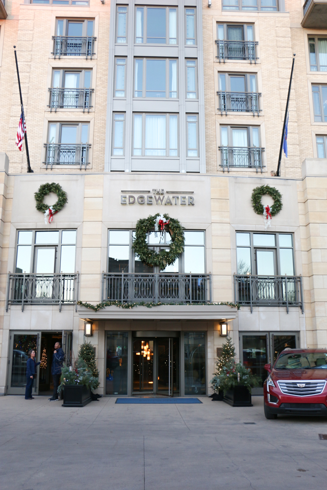 Girl's Weekend Staycation at The Edgewater Hotel! With over 200 guest rooms, a&nbsp;community-focused plaza and pier, restaurants and lounges, a spa, beautiful facilities for meetings, private events and weddings, and great customer service, it's no surprise that this is my favorite hotel in Madison, Wisconsin.&nbsp;