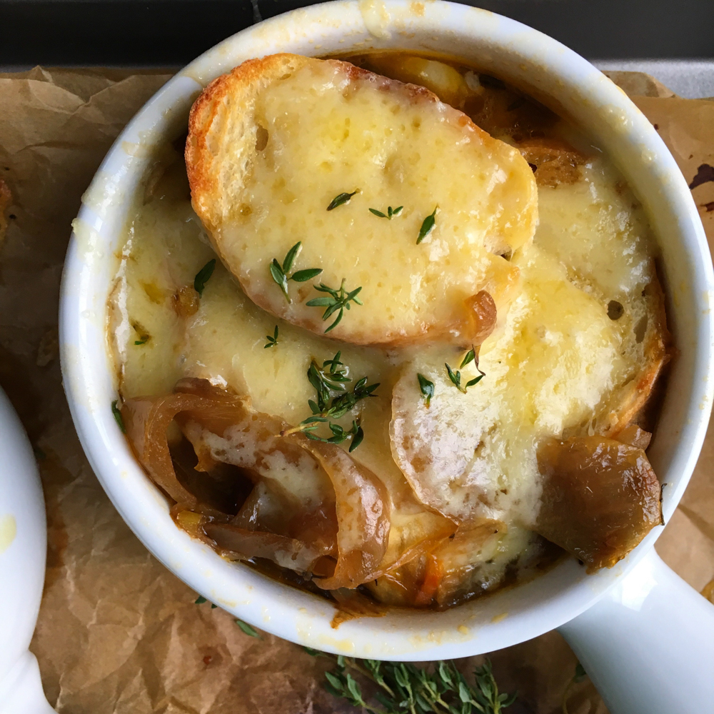 25 Recipes for Fall! Get ready, guys, because my favorite season for cooking is right around the corner! From acorn squash to pumpkin to chilis and soups, here are some of my favorite recipes!