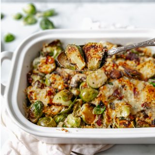 Brussels Sprouts with Bacon Casserole. It’s so delicious and so easy to make. This is the perfect side dish for your Thanksgiving Day table!