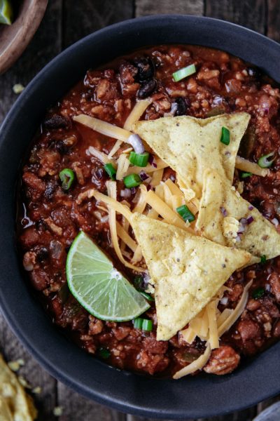 Slow Cooker Turkey Chili made with Honeysuckle White Ground Turkey. Warm, comforting and oh so delicious! The perfect weeknight meal!