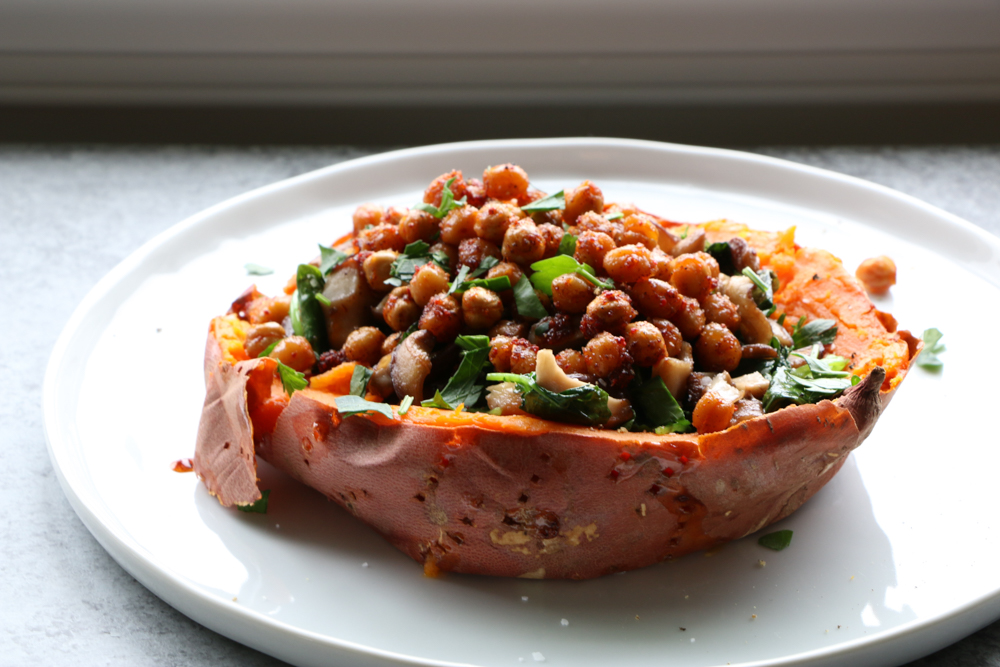Baked Sweet Potato with Kale and Crispy Chickpeas. Delicious and packed with so much flavor! You will love it! 