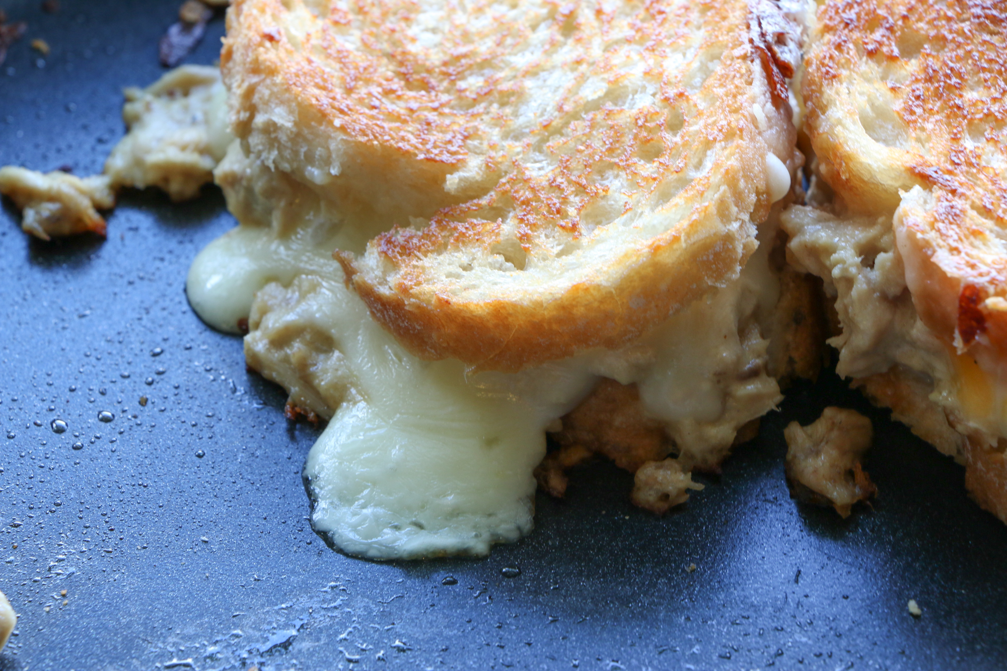 How To Make A Tuna Melt. So easy to make and delicious. This has been a staple for me and my family since staying at home.