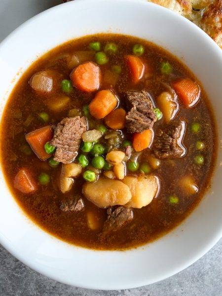 Instant Pot Beef Stew. Hearty, filling and oh so delicious. If you have an instant pot, you need to make this recipe!
