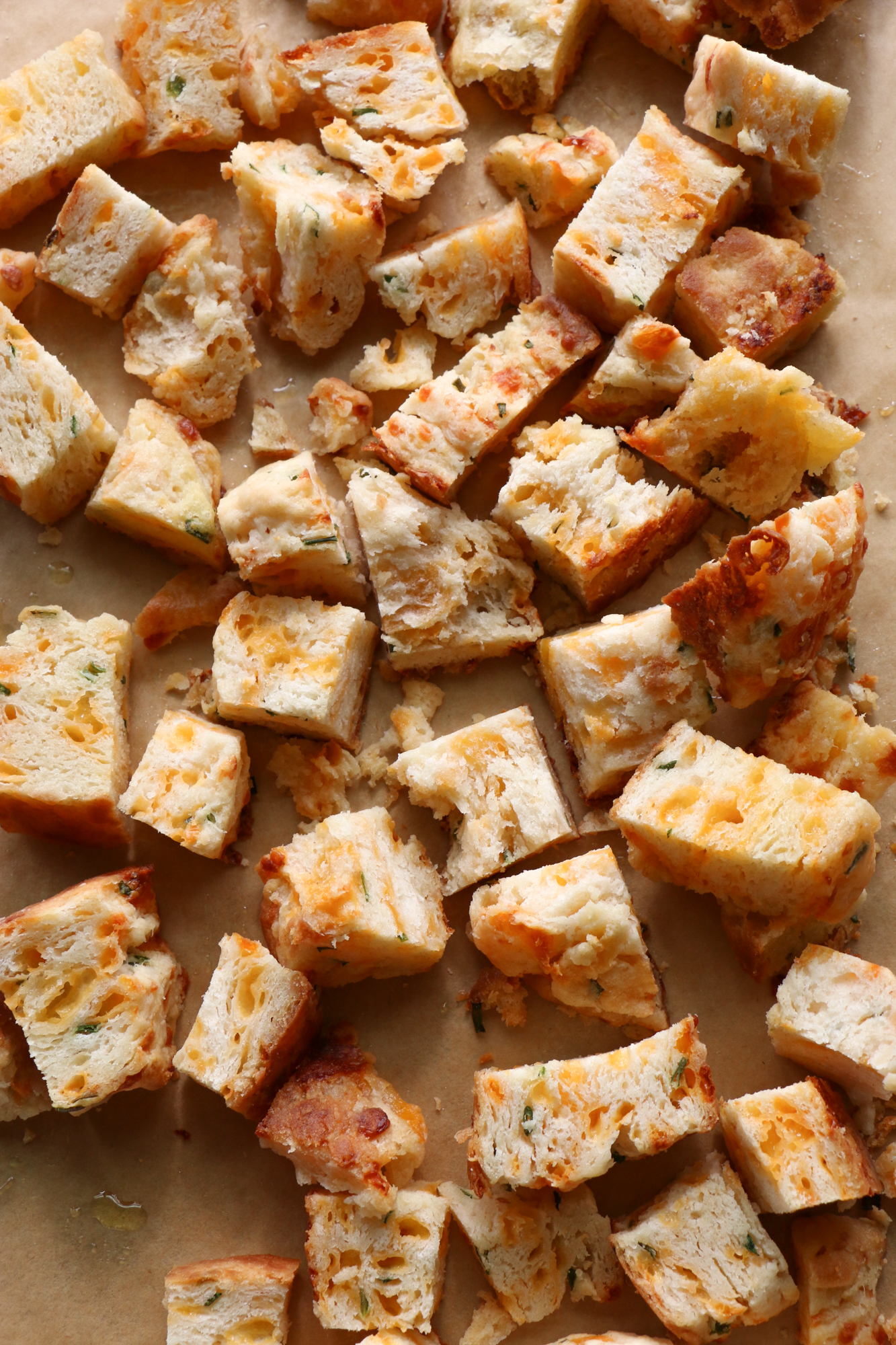 biscuit croutons