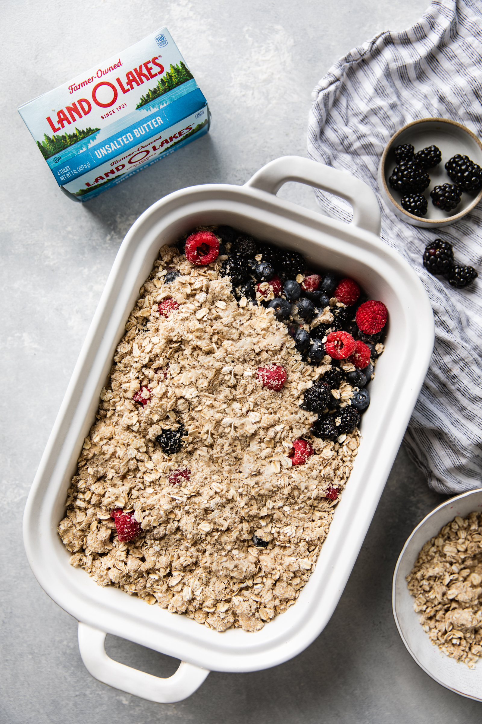 summer berry crisp