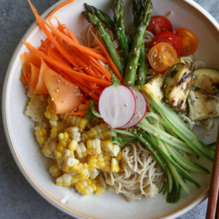 Cold Summer Ramen! Delicious flavorful ramen with no broth! Garnished with grilled zucchini and summer squash, corn, carrots, shaved papaya, cucumbers and more! It's so good!