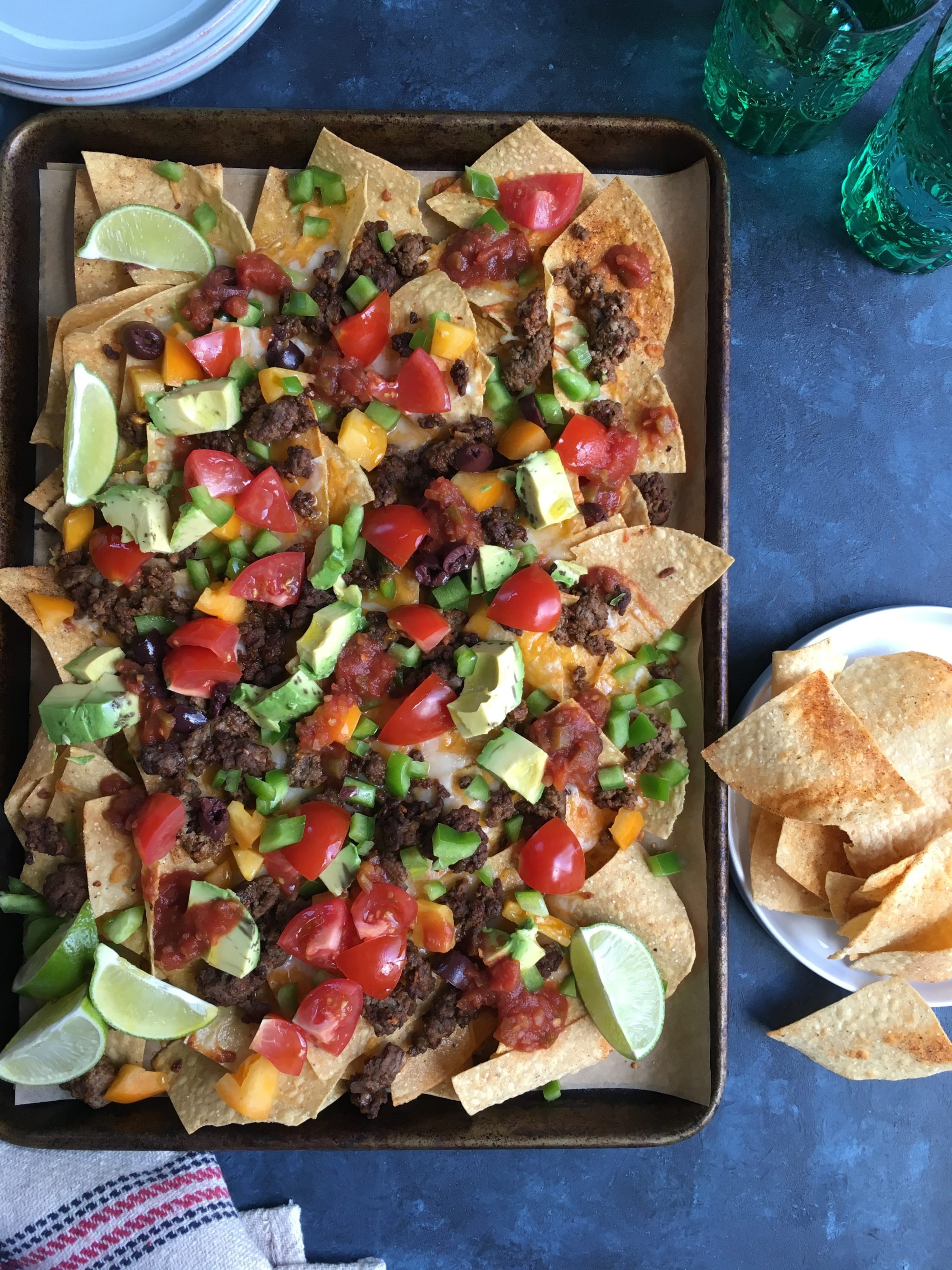loaded sheet pan nachos