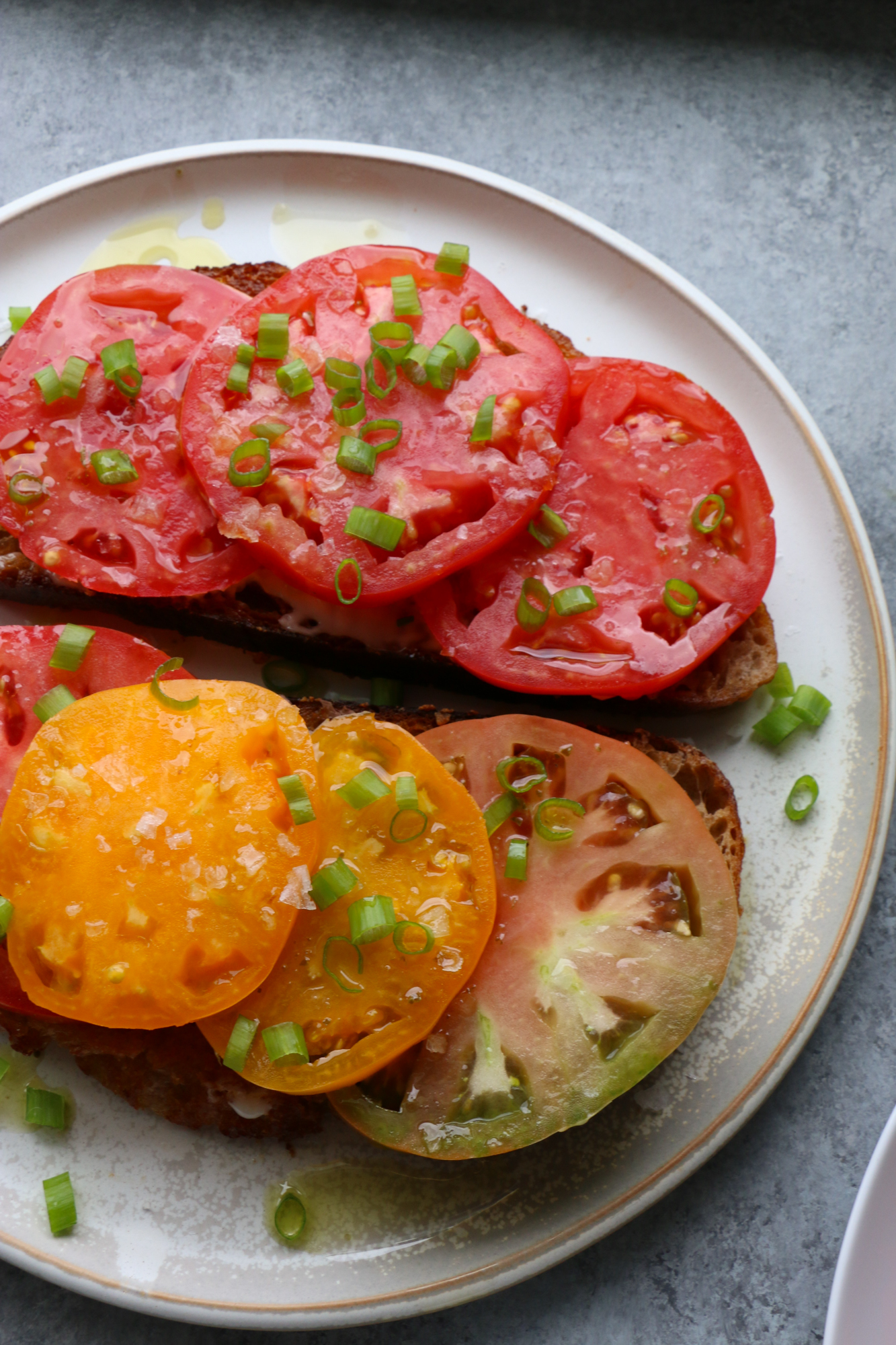 tomato sandwich
