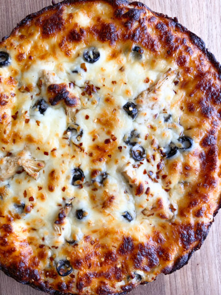 Artichoke and Olive Pizza made with Food 52 and King Arthur Flour’s crispy pan pizza crust. So incredibly delicious!