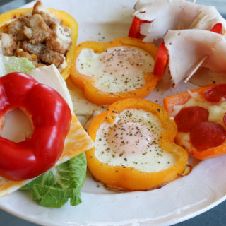 5 Ways To Enjoy Bell Peppers!! I'm trying to eat lighter these days and these quick and delicious hacks using bell peppers are delicious! 