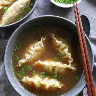 Super Easy Dumpling Soup! Delicious, flavorful and you can just use frozen dumplings to save time! This is so good!