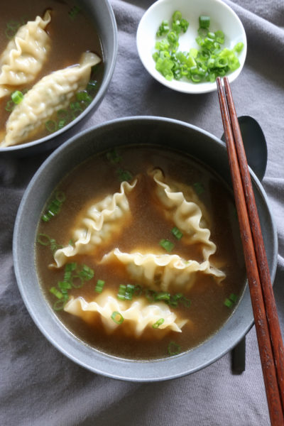 Super Easy Dumpling Soup! Delicious, flavorful and you can just use frozen dumplings to save time! This is so good!